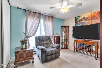 What a beautiful End unit Home! Totally redone w/ updated on Leisure Village West Assoc. in New Jersey - for sale on GolfHomes.com, golf home, golf lot