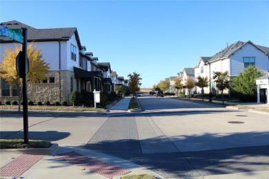 END-UNIT GEM will WOW you the moment you enter! Beautifully on Iron Horse Golf Course in Texas - for sale on GolfHomes.com, golf home, golf lot