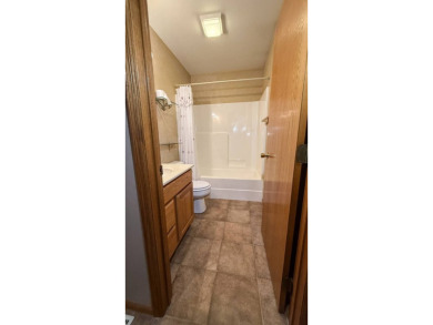 Here's an opportunity to purchase a beautiful home near Fox Run on Fox Run Municipal Golf Course in South Dakota - for sale on GolfHomes.com, golf home, golf lot