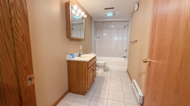 Here's an opportunity to purchase a beautiful home near Fox Run on Fox Run Municipal Golf Course in South Dakota - for sale on GolfHomes.com, golf home, golf lot