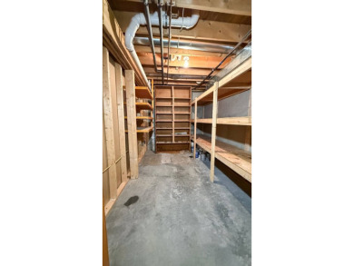 Here's an opportunity to purchase a beautiful home near Fox Run on Fox Run Municipal Golf Course in South Dakota - for sale on GolfHomes.com, golf home, golf lot