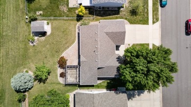 Here's an opportunity to purchase a beautiful home near Fox Run on Fox Run Municipal Golf Course in South Dakota - for sale on GolfHomes.com, golf home, golf lot