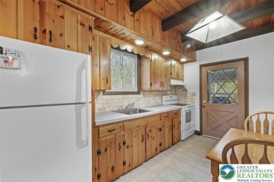 Charming Chalet in Pocono Farms Country Club. Welcome to this on Pocono Farms Country Club in Pennsylvania - for sale on GolfHomes.com, golf home, golf lot
