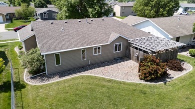 Here's an opportunity to purchase a beautiful home near Fox Run on Fox Run Municipal Golf Course in South Dakota - for sale on GolfHomes.com, golf home, golf lot
