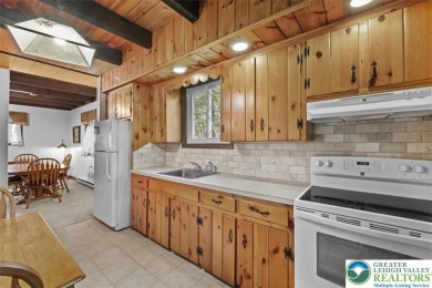Charming Chalet in Pocono Farms Country Club. Welcome to this on Pocono Farms Country Club in Pennsylvania - for sale on GolfHomes.com, golf home, golf lot