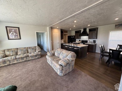 This effectively brand new home is located in the gated Skyline on Skyline Mountain Resort and Golf Course in Utah - for sale on GolfHomes.com, golf home, golf lot