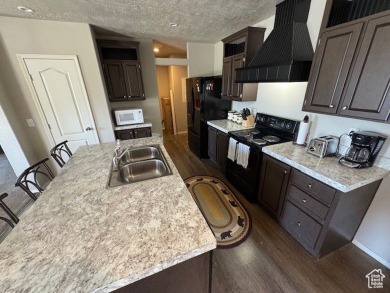 This effectively brand new home is located in the gated Skyline on Skyline Mountain Resort and Golf Course in Utah - for sale on GolfHomes.com, golf home, golf lot