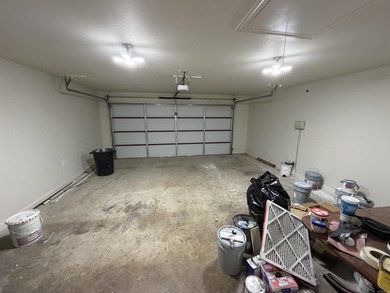 Updated one level 4 bed 2 bath on the golf course! 3 car garage on The Country Club of Arkansas in Arkansas - for sale on GolfHomes.com, golf home, golf lot
