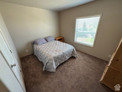This effectively brand new home is located in the gated Skyline on Skyline Mountain Resort and Golf Course in Utah - for sale on GolfHomes.com, golf home, golf lot