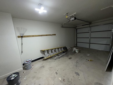 Updated one level 4 bed 2 bath on the golf course! 3 car garage on The Country Club of Arkansas in Arkansas - for sale on GolfHomes.com, golf home, golf lot