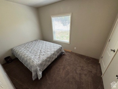 This effectively brand new home is located in the gated Skyline on Skyline Mountain Resort and Golf Course in Utah - for sale on GolfHomes.com, golf home, golf lot