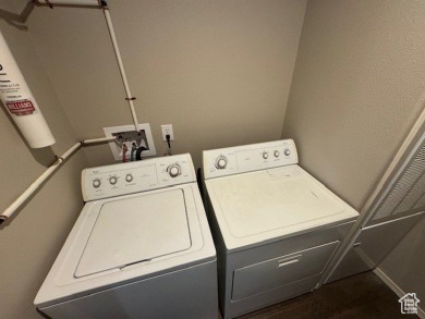 This effectively brand new home is located in the gated Skyline on Skyline Mountain Resort and Golf Course in Utah - for sale on GolfHomes.com, golf home, golf lot