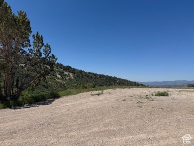 This effectively brand new home is located in the gated Skyline on Skyline Mountain Resort and Golf Course in Utah - for sale on GolfHomes.com, golf home, golf lot