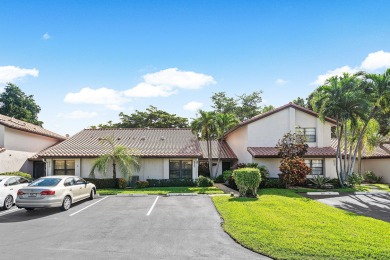 Beautifully renovated 2BR lakefront condo in the sought-after on Deer Creek Golf Club in Florida - for sale on GolfHomes.com, golf home, golf lot