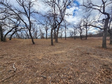 Beautiful build site in Nocona Hills, right down the street to on Nocona Hills Golf Course in Texas - for sale on GolfHomes.com, golf home, golf lot