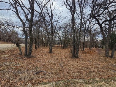 Beautiful build site in Nocona Hills, right down the street to on Nocona Hills Golf Course in Texas - for sale on GolfHomes.com, golf home, golf lot