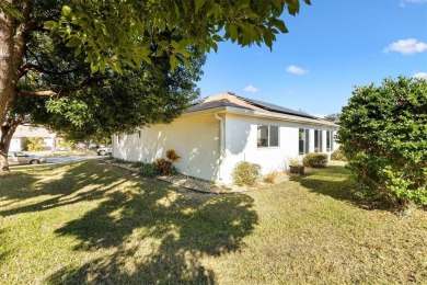 2/2 PLUS OFFICE , SOLAR PANELS. Furnished. Palm model in the on Eagle Ridge At Spruce Creek Country Club in Florida - for sale on GolfHomes.com, golf home, golf lot