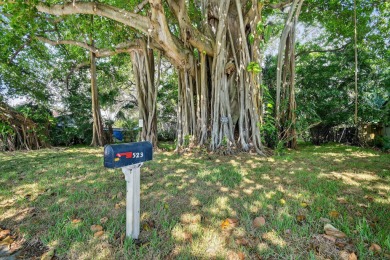 A beautifully treed vacant lot, 135 X 87.50, ready to build and on Lake Worth Municipal Golf Course in Florida - for sale on GolfHomes.com, golf home, golf lot
