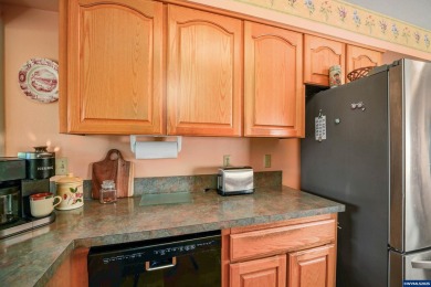 Salemtowne 55+ community golf course home with views of the 6th on Salemtowne Golf Club in Oregon - for sale on GolfHomes.com, golf home, golf lot