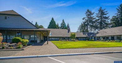 Salemtowne 55+ community golf course home with views of the 6th on Salemtowne Golf Club in Oregon - for sale on GolfHomes.com, golf home, golf lot