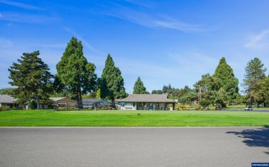 Salemtowne 55+ community golf course home with views of the 6th on Salemtowne Golf Club in Oregon - for sale on GolfHomes.com, golf home, golf lot