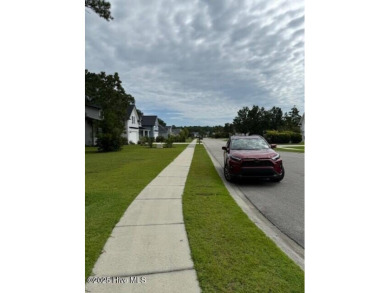 Come build your custom home, pick your builder to live in one of on Brunswick Plantation and Golf Resorts in North Carolina - for sale on GolfHomes.com, golf home, golf lot