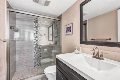 La Creme de la creme!!! Love where you live...this gorgeous on Hollybrook Golf and Tennis Club  in Florida - for sale on GolfHomes.com, golf home, golf lot