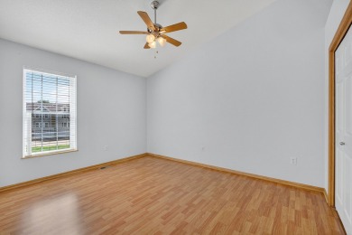 Popular tri-level townhome in West Des Moines, moments from Des on Des Moines Golf and Country Club in Iowa - for sale on GolfHomes.com, golf home, golf lot