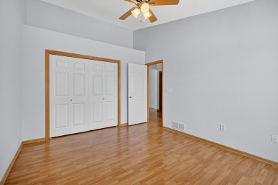Popular tri-level townhome in West Des Moines, moments from Des on Des Moines Golf and Country Club in Iowa - for sale on GolfHomes.com, golf home, golf lot