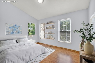 Popular tri-level townhome in West Des Moines, moments from Des on Des Moines Golf and Country Club in Iowa - for sale on GolfHomes.com, golf home, golf lot