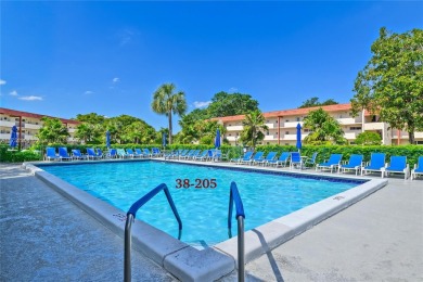 La Creme de la creme!!! Love where you live...this gorgeous on Hollybrook Golf and Tennis Club  in Florida - for sale on GolfHomes.com, golf home, golf lot