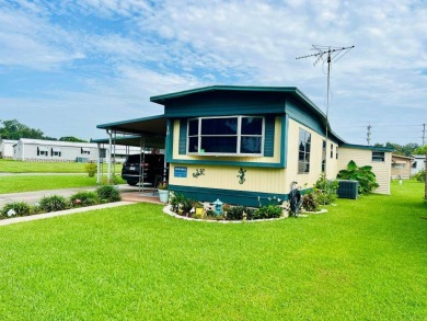 WELCOME TO THIS CHARMING HOME IN PRISTINE CONDITION!! This on Skyview Golf and Country Club in Florida - for sale on GolfHomes.com, golf home, golf lot