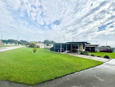 WELCOME TO THIS CHARMING HOME IN PRISTINE CONDITION!! This on Skyview Golf and Country Club in Florida - for sale on GolfHomes.com, golf home, golf lot