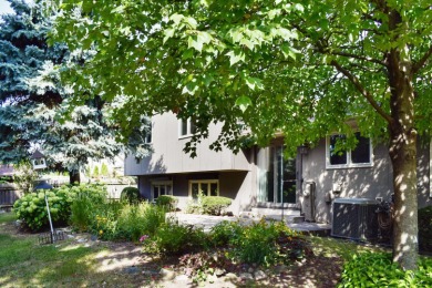 Welcome to this stunning home in the highly sought-after on Addison Links and Tees in Illinois - for sale on GolfHomes.com, golf home, golf lot