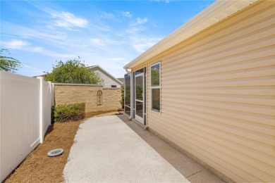 Welcome to this beautifully maintained 3-bedroom, 2-bath on Pennbrooke Fairways in Florida - for sale on GolfHomes.com, golf home, golf lot