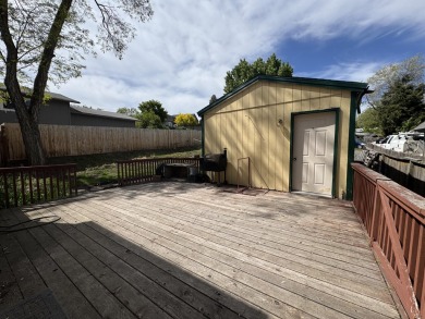 Charming Bungalow In Prime Location! Welcome to your beautifully on Harbor Links Golf Course in Oregon - for sale on GolfHomes.com, golf home, golf lot