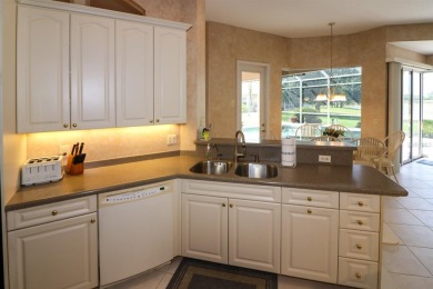 WONDERFUL LOCATION FOR THIS LARGE WATERFRONT HOME IN THE GATED on Bobcat Trail Golf Club in Florida - for sale on GolfHomes.com, golf home, golf lot