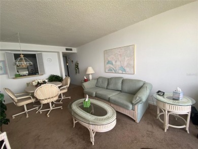 Estate Sale, 1-Bedroom, 1-bathroom condo overlooking the on The Dunedin Country Club in Florida - for sale on GolfHomes.com, golf home, golf lot