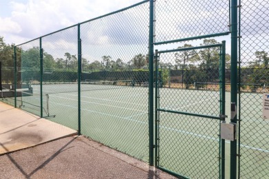 WONDERFUL LOCATION FOR THIS LARGE WATERFRONT HOME IN THE GATED on Bobcat Trail Golf Club in Florida - for sale on GolfHomes.com, golf home, golf lot