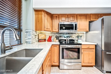 Beautifully furnished 2 bed, 2 bath home in the 55+ golf course on Arizona Traditions Golf Club in Arizona - for sale on GolfHomes.com, golf home, golf lot