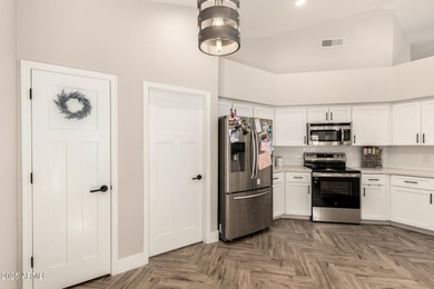 Discover the perfect blend of beauty, convenience and community on Red Mountain Ranch Country Club in Arizona - for sale on GolfHomes.com, golf home, golf lot