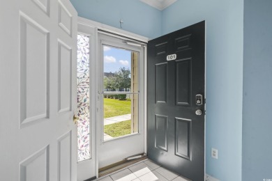 Immaculately kept 3BR/2.5BA end-unit townhouse-style condo in on Glen Dornoch Waterway Golf Links in South Carolina - for sale on GolfHomes.com, golf home, golf lot