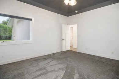 Beautifully renovated 2-bed, 2-bath condo in a highly on Bill Roberts Municipal Golf Course in Montana - for sale on GolfHomes.com, golf home, golf lot