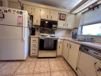 PRICED TO SELL IN SOUGHT AFTER 55+ SUNRISE LAKES PHASE IV. FIRST on Sunrise Lakes Phase IV Golf Course in Florida - for sale on GolfHomes.com, golf home, golf lot