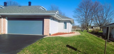 Maintenance free living in this 2 bedroom and 1.5 bathroom ranch on Lake of Four Seasons Country Club in Indiana - for sale on GolfHomes.com, golf home, golf lot