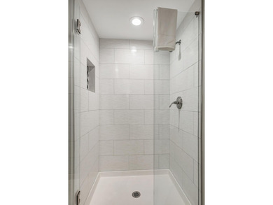 Perfectly positioned in Observation Point, this fully furnished on Sandestin Golf and Beach Resort - Raven in Florida - for sale on GolfHomes.com, golf home, golf lot