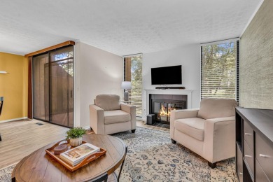Welcome to this beautifully updated condominium located in the on Little Turtle Golf Club in Ohio - for sale on GolfHomes.com, golf home, golf lot