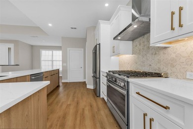 One or more photo(s) has been virtually staged. WOW - WOW - WOW on Kings Gate Golf Club in Florida - for sale on GolfHomes.com, golf home, golf lot