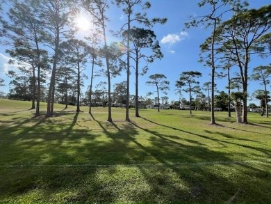 MOTIVATED SELLER! MUST SEE! This lovely, renovated Stucco home on Del Tura Golf and Country Club in Florida - for sale on GolfHomes.com, golf home, golf lot
