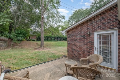 Don't miss this lovely 2 bedroom, 2 bath townhome at the on Cleveland Country Club  in North Carolina - for sale on GolfHomes.com, golf home, golf lot